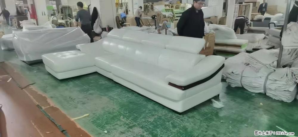 【大厂仿真皮沙发】实木框架，高回弹海绵45密度。全新包装，质量非常好，3.6米右贵妃 - 各类家具 - 居家生活 - 玉林分类信息 - 玉林28生活网 yulin.28life.com